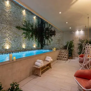 Royal Madeleine Hotel&spa Hotel